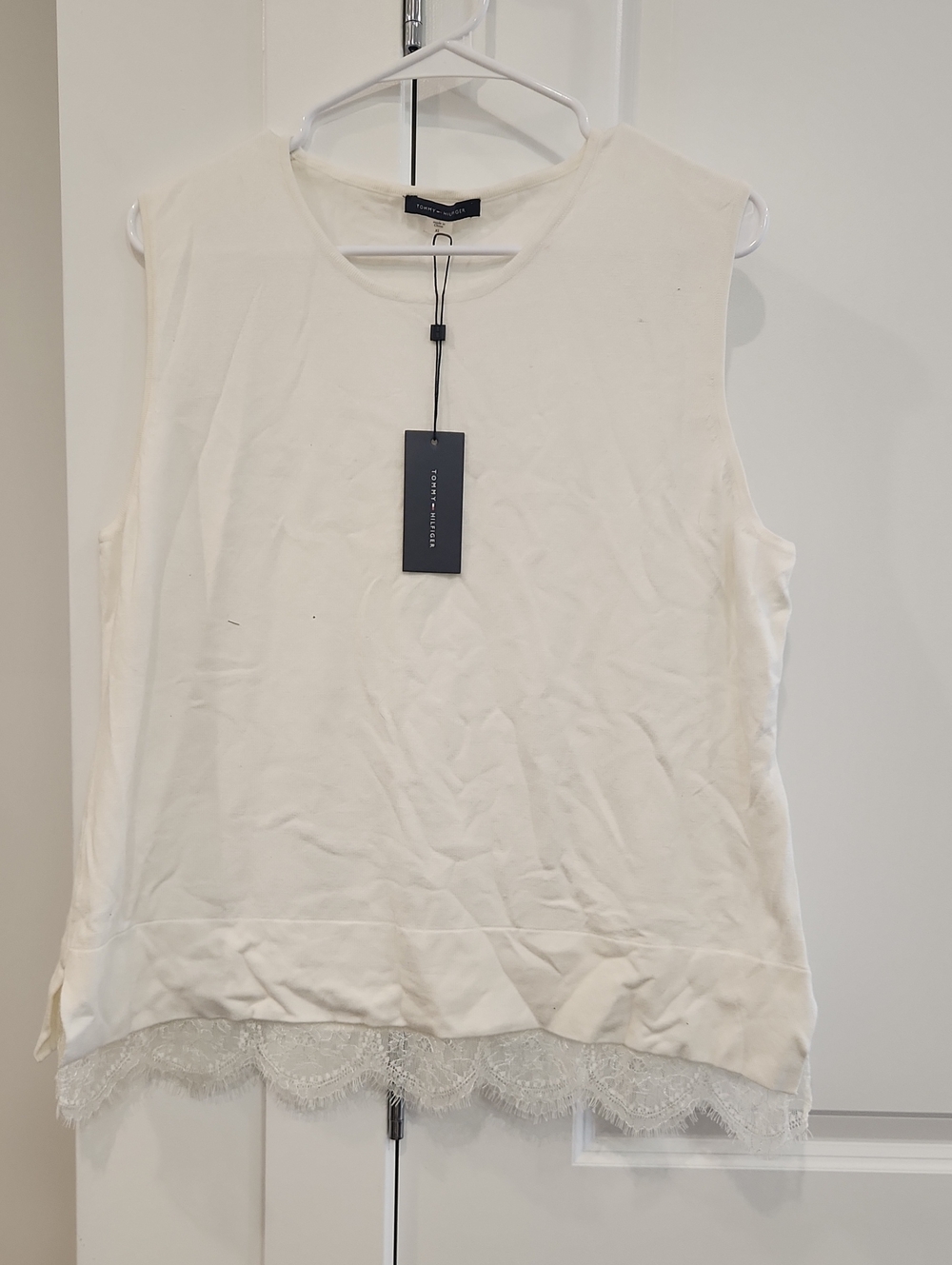 NWT Tommy Hilfiger Ivory Sleeveless Lace-Trim Camisole